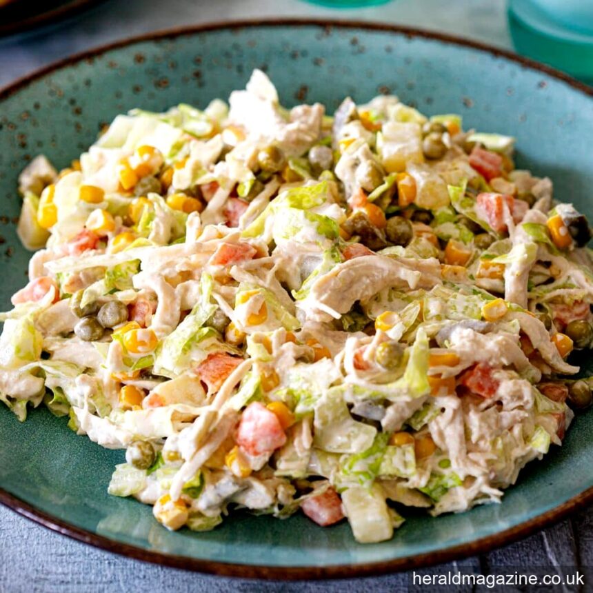 best ensalada de pollo y ananas near me